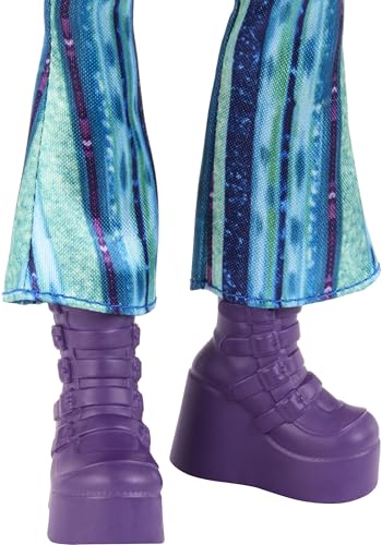 Disney Descendants 4: The Rise of Red Uliana Fashion Doll