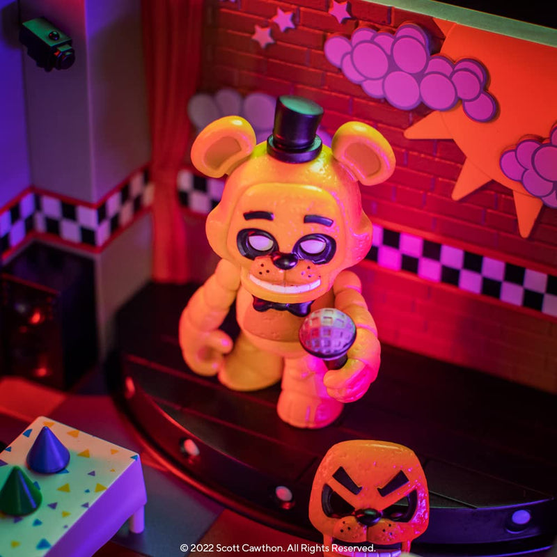 Funko Snaps! Five Nights at Freddy’s: Golden Freddy with Stage Playset