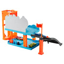 Disney Cars Glow Racers Copper Canyon Glowing Garage Playset