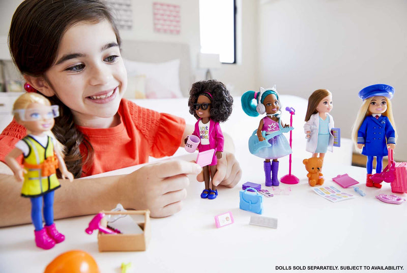 Barbie Doll Chelsea Can Be Doctor