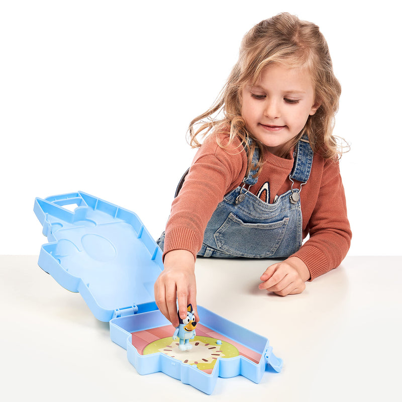 Bluey's Ultimate Play and Go Collector Case Playset